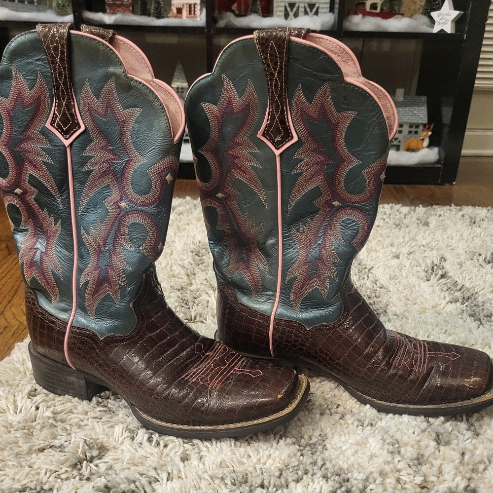 Ariat Women's Western Boots - Brown and Pink